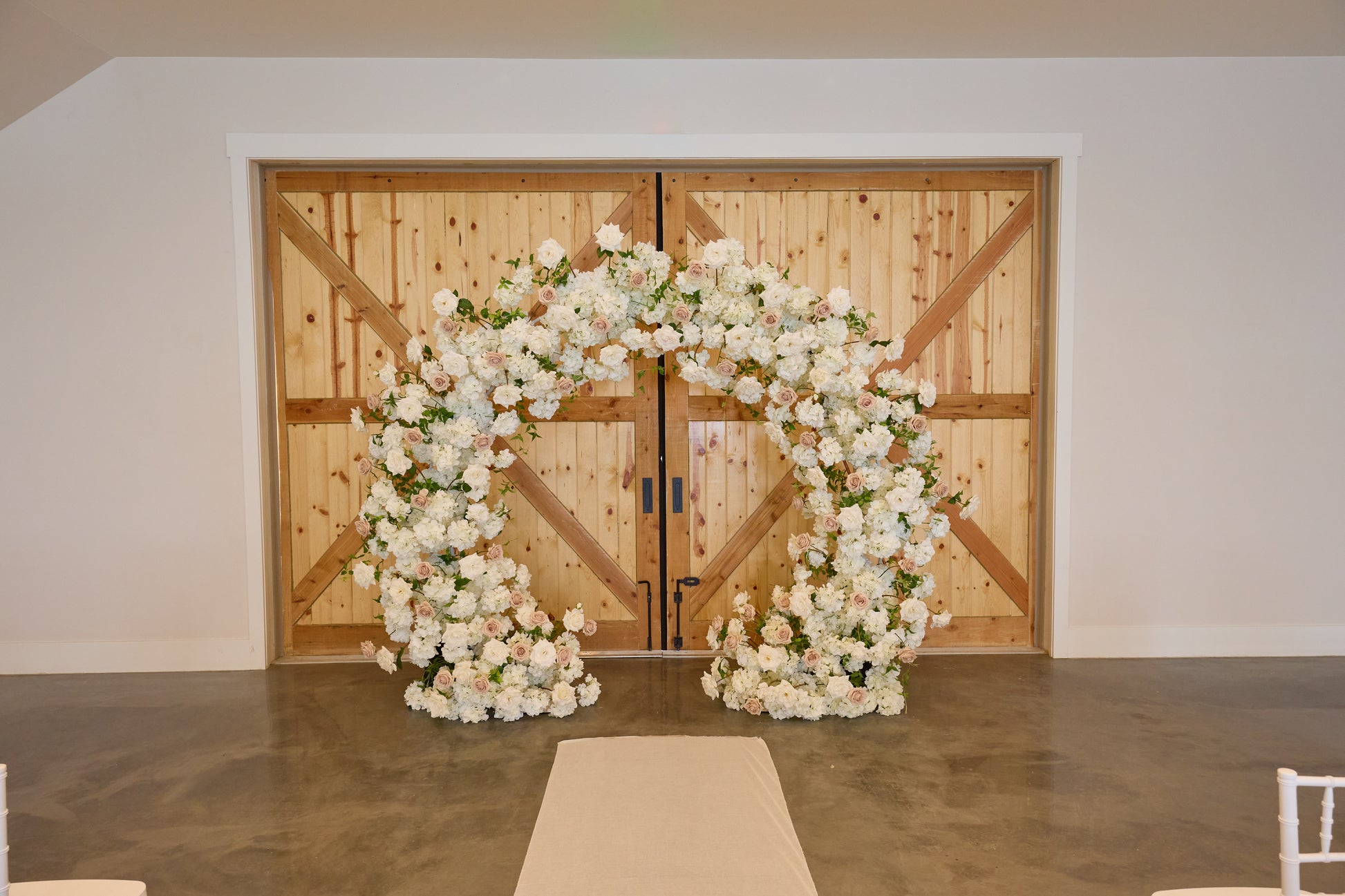 wedding rental arches 