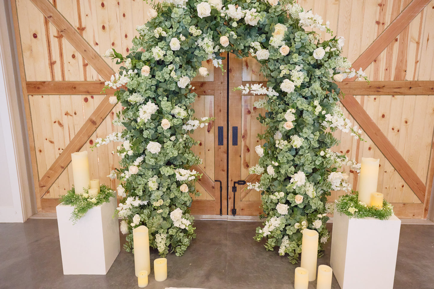 Rent Wedding arbor