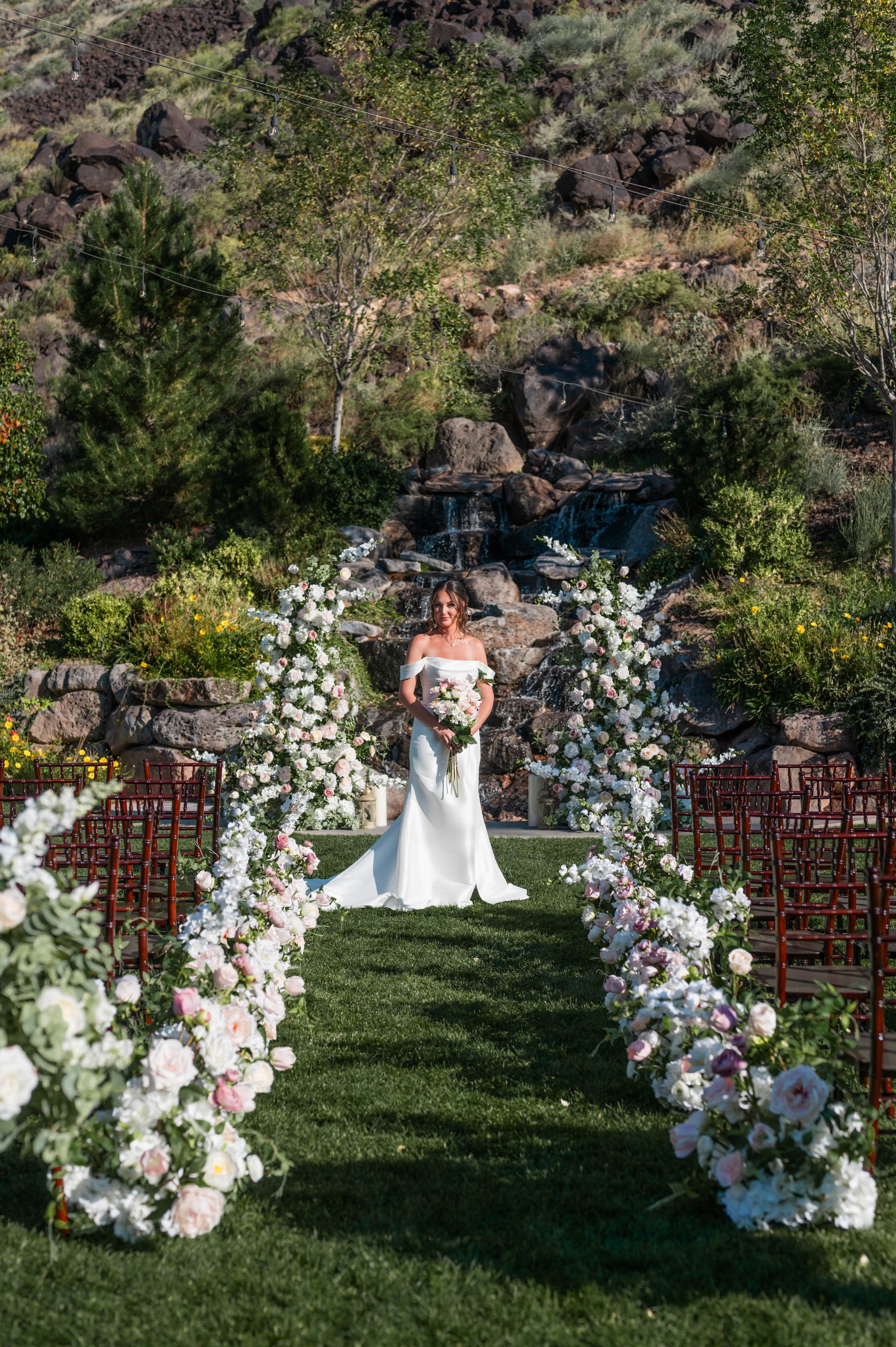 arch rental for wedding Utah flowers