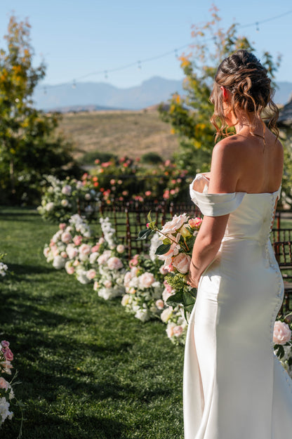 arch rental for wedding Utah flowers